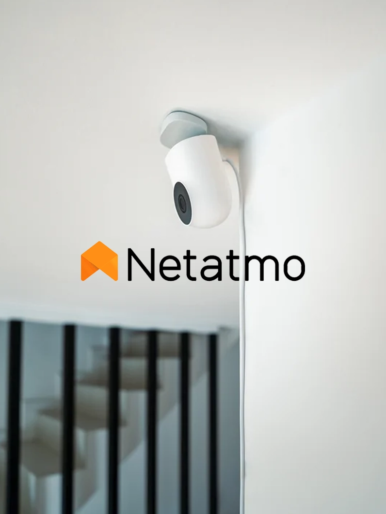 Visuel Netatmo avec caméra connectée, illustrant un cas client dans l’univers des objets connectés et de la maison intelligente.
