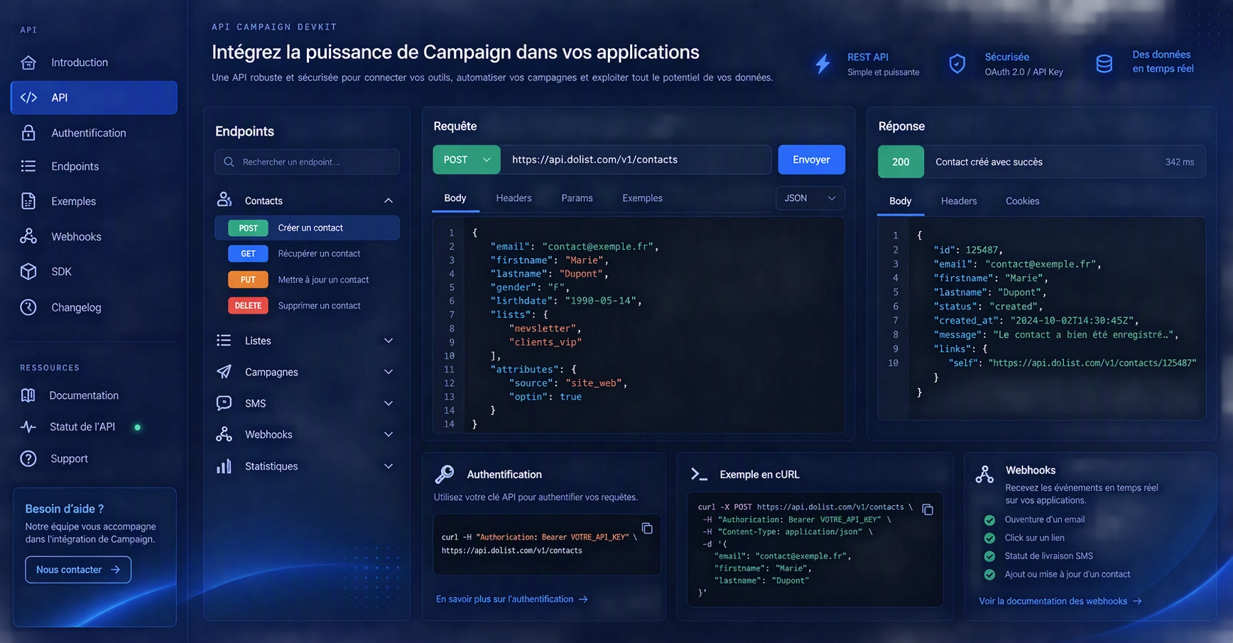Interface de documentation API Campaign DevKit affichant des endpoints REST, des requêtes JSON, des réponses serveur, des exemples de code et des options d'authentification dans un environnement développeur en mode sombre.
